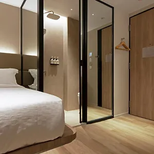 *** Hotel Porcelain By Jl Singapour
